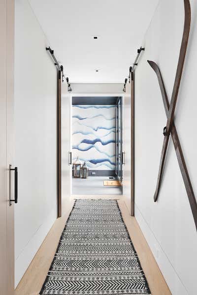 Contemporary Vacation Home Entry and Hall. Berkshires Mountain Retreat by Workshop APD.