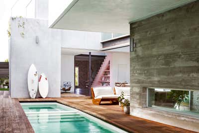  Beach House Patio and Deck. Venice Beach Residence by Daun Curry Design Studio.