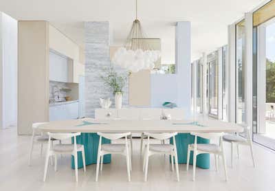  Contemporary Beach House Dining Room. Sag Harbor Waterfront by Daun Curry Design Studio.