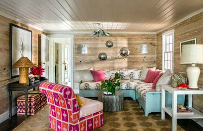  Coastal Beach Style Beach House Living Room. White Lodge, Harbour Island by Robin Henry Studio.