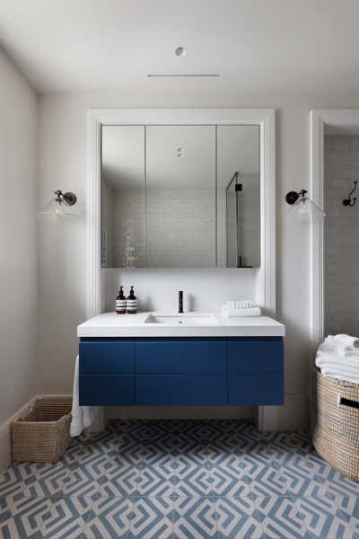  English Country Family Home Bathroom. North London II by Studio Duggan.