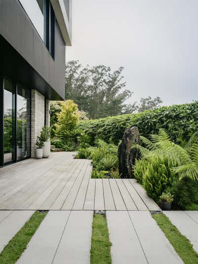  Modern Family Home Exterior. San Francisco Minimal by Sean Leffers Interiors.