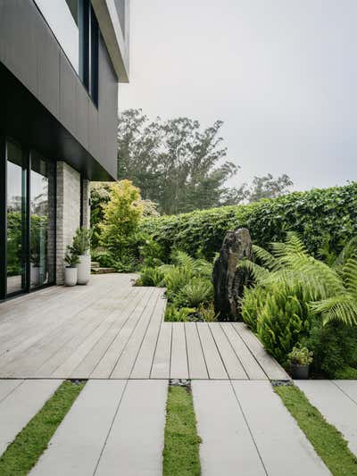 Tropical Family Home Exterior. San Francisco Minimal by Sean Leffers Interiors.