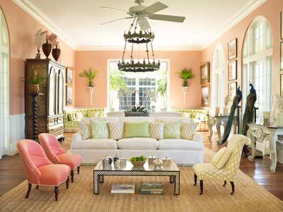  Tropical Vacation Home Living Room. Bayview by Lindroth Design Co..