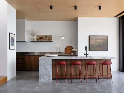 Mid-Century Modern Family Home Kitchen. Collector House by Arent&Pyke.