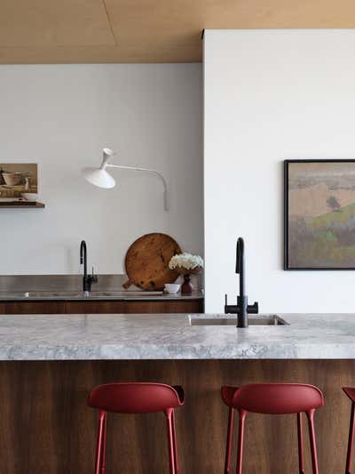 Beach Style Family Home Kitchen. Collector House by Arent&Pyke.