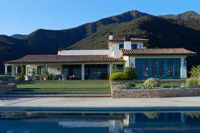  Transitional Family Home Exterior. Santa Barbara by Kerry Joyce Associates, Inc..