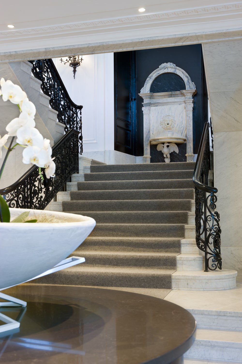 Traditional Lobby and Reception