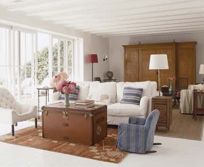  Beach Style Beach House Living Room. Malibu Beach House by Kerry Joyce Associates, Inc..