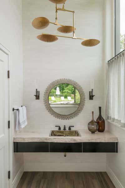  Contemporary Country House Bathroom. House in Kent by Eve Robinson Associates.
