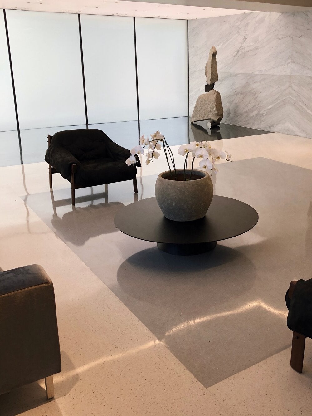 Modern Lobby and Reception