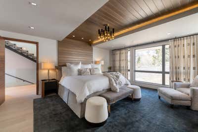  Mid-Century Modern Vacation Home Bedroom. Aspen One by Forum Phi.