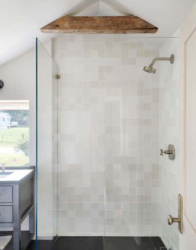  Country Bathroom. CALLICOON STONE HOUSE by General Assembly .