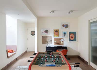 Contemporary Bar and Game Room. BOERUM HILL by General Assembly .