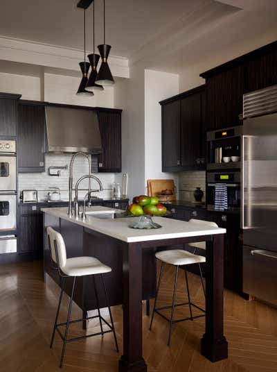 Modern Apartment Kitchen. Chelsea Residence by JARVISSTUDIO.