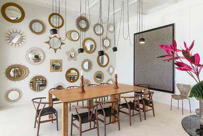  Mid-Century Modern Beach Style Beach House Dining Room. Casa La Sirena by Sofia Aspe Interiorismo.