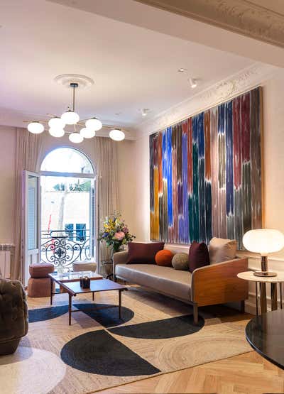  Mid-Century Modern Apartment Living Room. Chamberí by Sofia Aspe Interiorismo.