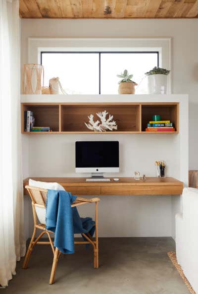  Beach House Office and Study. Hamptons Bay Front by Jessica Gething Design.