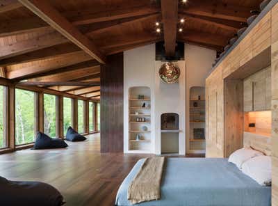  Mid-Century Modern Scandinavian Mixed Use Bedroom. Beckoning Path by BarlisWedlick Architects LLC.