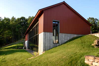 Farmhouse Exterior. Lazy Bear Pool House  by BarlisWedlick Architects LLC.
