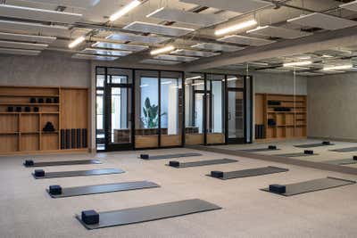  Modern Contemporary Mixed Use Open Plan. 423 Yoga Los Angeles by The Luster Kind.
