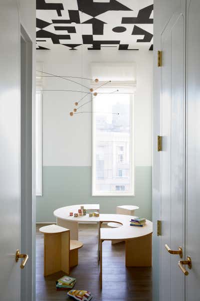  Minimalist Apartment Children's Room. Upper East Side Apartment by GRISORO studio.