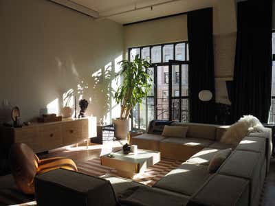  Minimalist Apartment Living Room. Broadway Loft by Cinquieme Gauche.