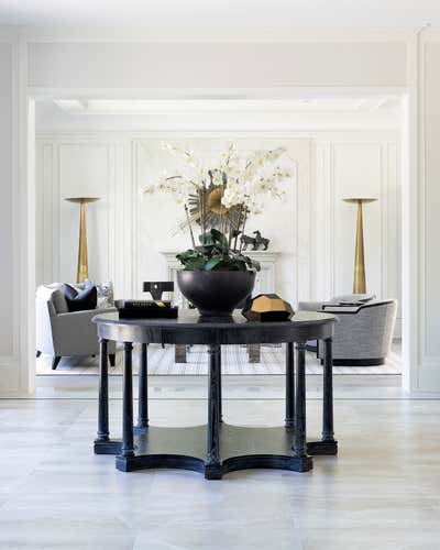 Transitional Entry and Hall. Neoclassical Revisited by Benjamin Johnston Design.