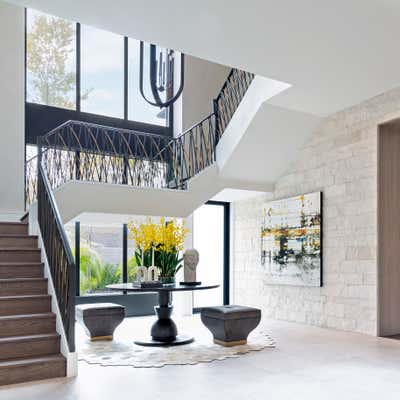 Transitional Entry and Hall. Modern Mix Master by Benjamin Johnston Design.