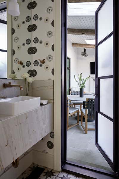  Modern Family Home Bathroom. Dallas Residence by Damon Liss Design.