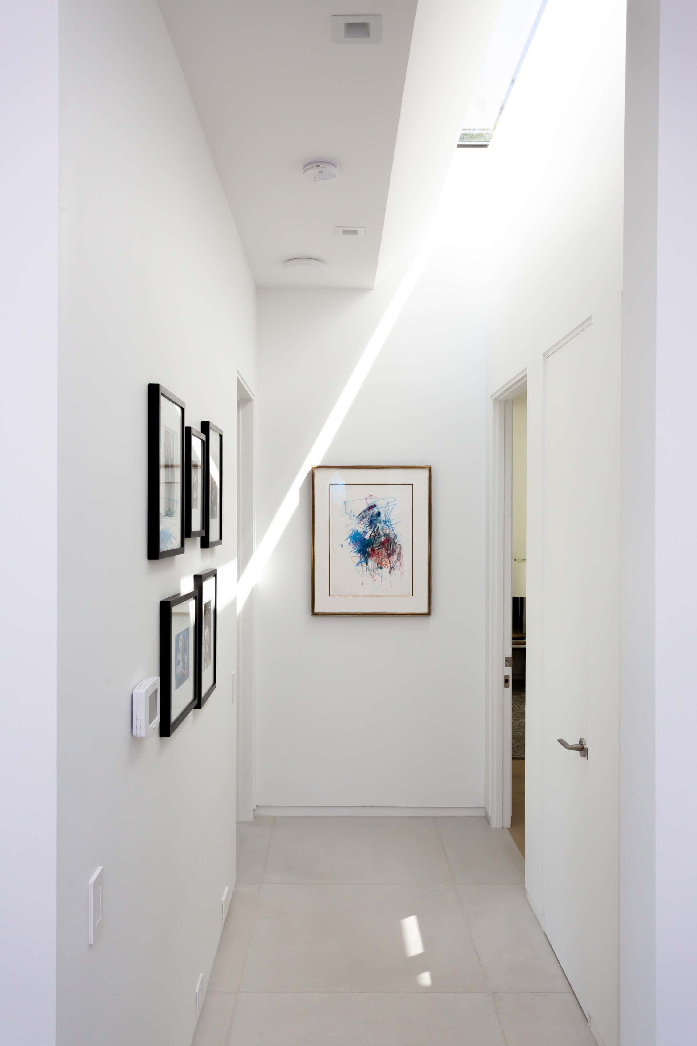 Minimalist Entry and Hall