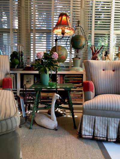  Cottage Living Room. Suburban Cottage  by Pleasant Living.