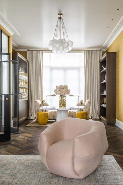  Maximalist Living Room. Holland Park by Samantha Todhunter Design Ltd..