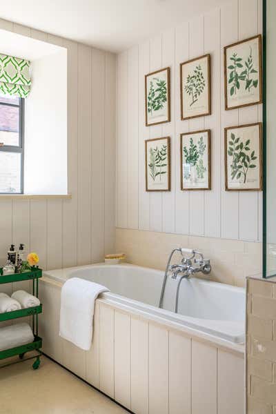  Transitional Country House Bathroom. Dorset Barns by Samantha Todhunter Design Ltd..