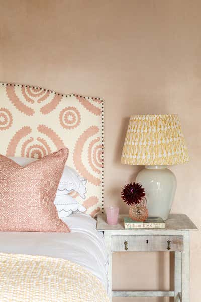  English Country Country House Bedroom. Dorset Barns by Samantha Todhunter Design Ltd..