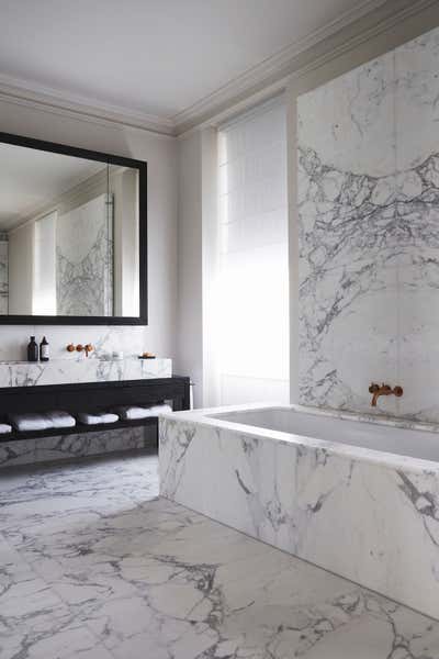  Contemporary Minimalist Mid-Century Modern Modern Bathroom. Little Venice Residence by Originate Architects.