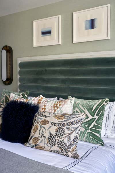  Art Deco Bedroom. New York Pied A Terre by Peti Lau Inc.