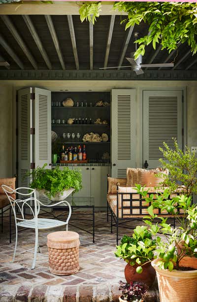  Maximalist British Colonial Family Home Patio and Deck. Anne Boone House by Ceara Donnelley Ltd. Co..
