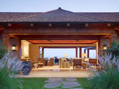  Beach Style Tropical Vacation Home Living Room. Four Seasons Hawaii Beach House by Christine Markatos Design.