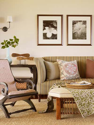  Tropical Vacation Home Living Room. Four Seasons Hawaii Beach House by Christine Markatos Design.