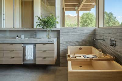  Modern Contemporary Vacation Home Bathroom. Kanzan by Lucas.