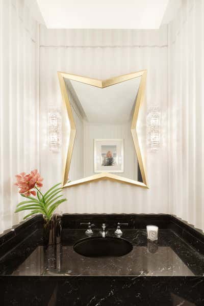  Maximalist Modern Family Home Bathroom. Glamorous Little Venice Family home by Carden Cunietti.