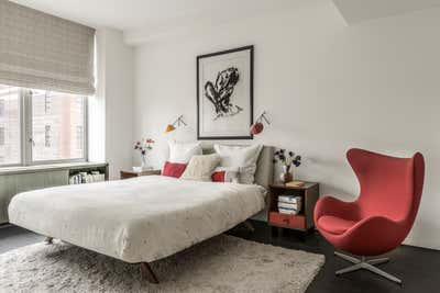 Mid-Century Modern Apartment Bedroom. Chelsea Duplex Penthouse/ renovation and interiors  by Elizabeth Steimberg Architects.