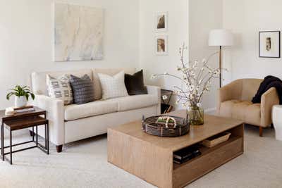  Mid-Century Modern Family Home Living Room. Walnut Hill Project by Laura Hodges Studio.