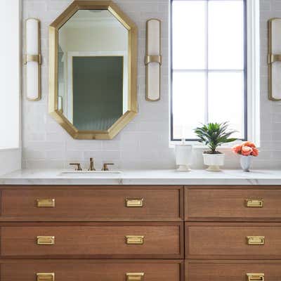  Coastal Family Home Bathroom. Valley Lo by KitchenLab | Rebekah Zaveloff Interiors.