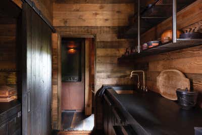  Industrial Kitchen. Mountain House by Hammer and Spear.