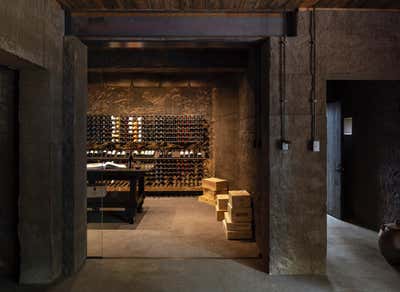  Industrial Family Home Storage Room and Closet. Mountain House by Hammer and Spear.