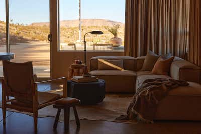  Cottage Vacation Home Living Room. Pause AM/PM Cabins by Hammer and Spear.