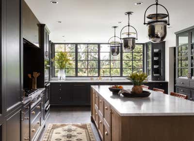  Eclectic Family Home Kitchen. Pries by Hoedemaker Pfeiffer.