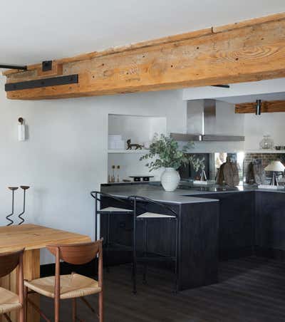  English Country Apartment Kitchen. Archers Warehouse by FARE INC.